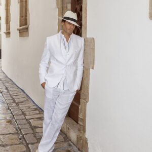 suit-beach-wedding-03