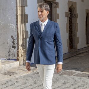 veste-tailleur-double-boutonnage-bleu marine-et-blanc-1