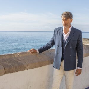 veste-tailleur-double-boutonnage-bleu marine-et-blanc-6